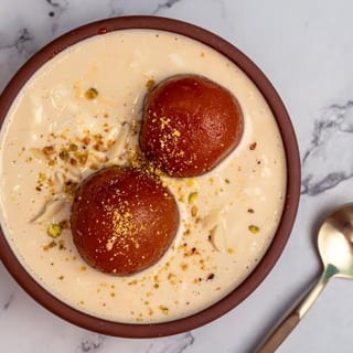 Rabri Gulab Jamun