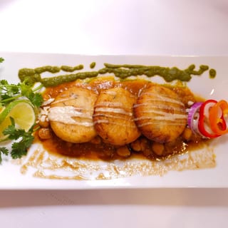 Aloo Tikki Chaat